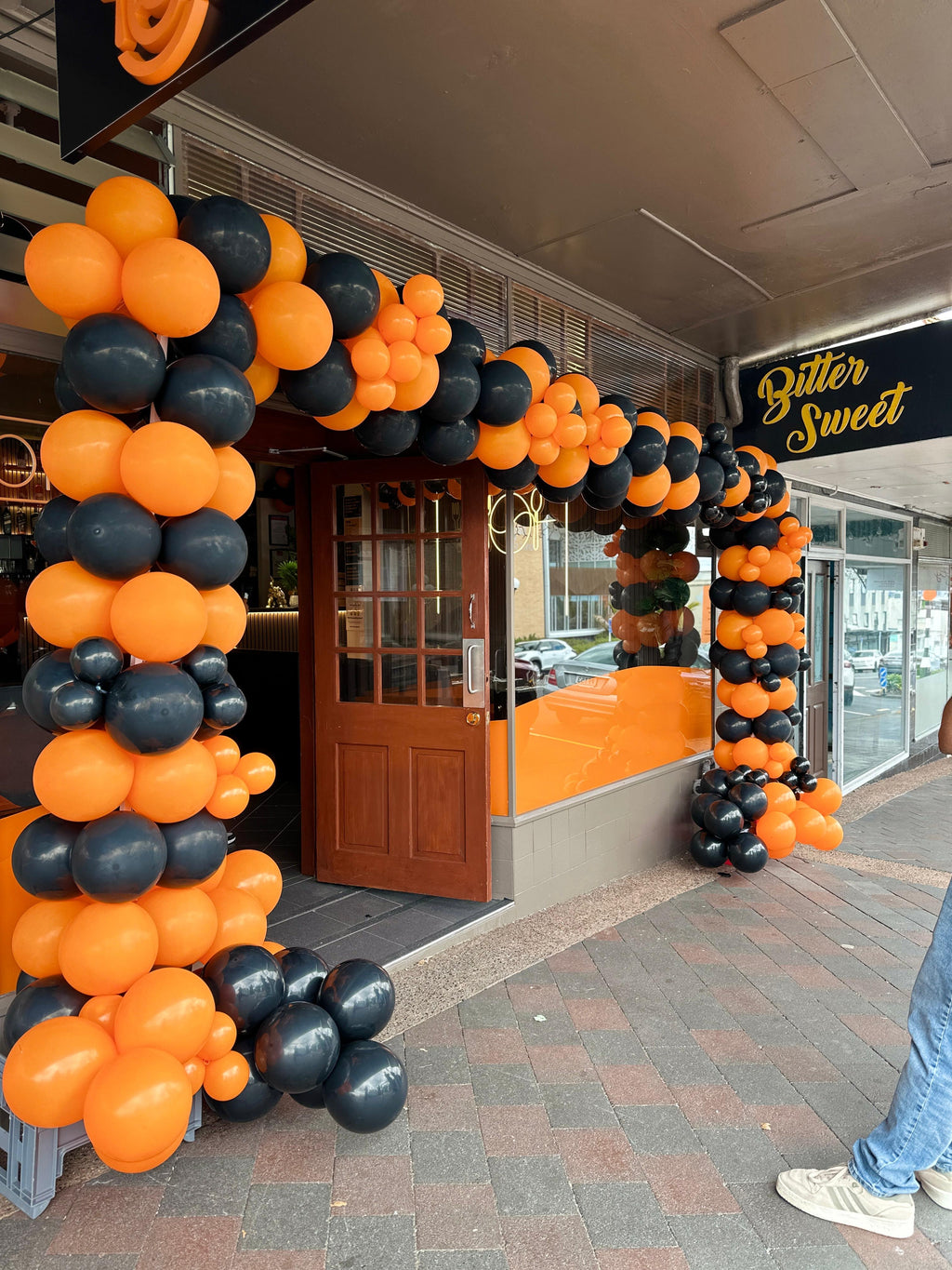 Grand Opening Balloon Arch Package