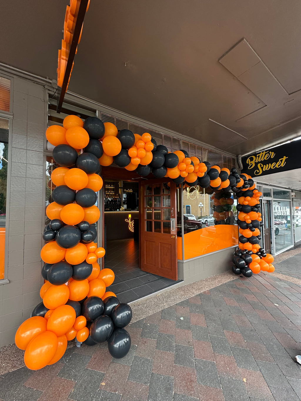 Grand Opening Balloon Arch Package
