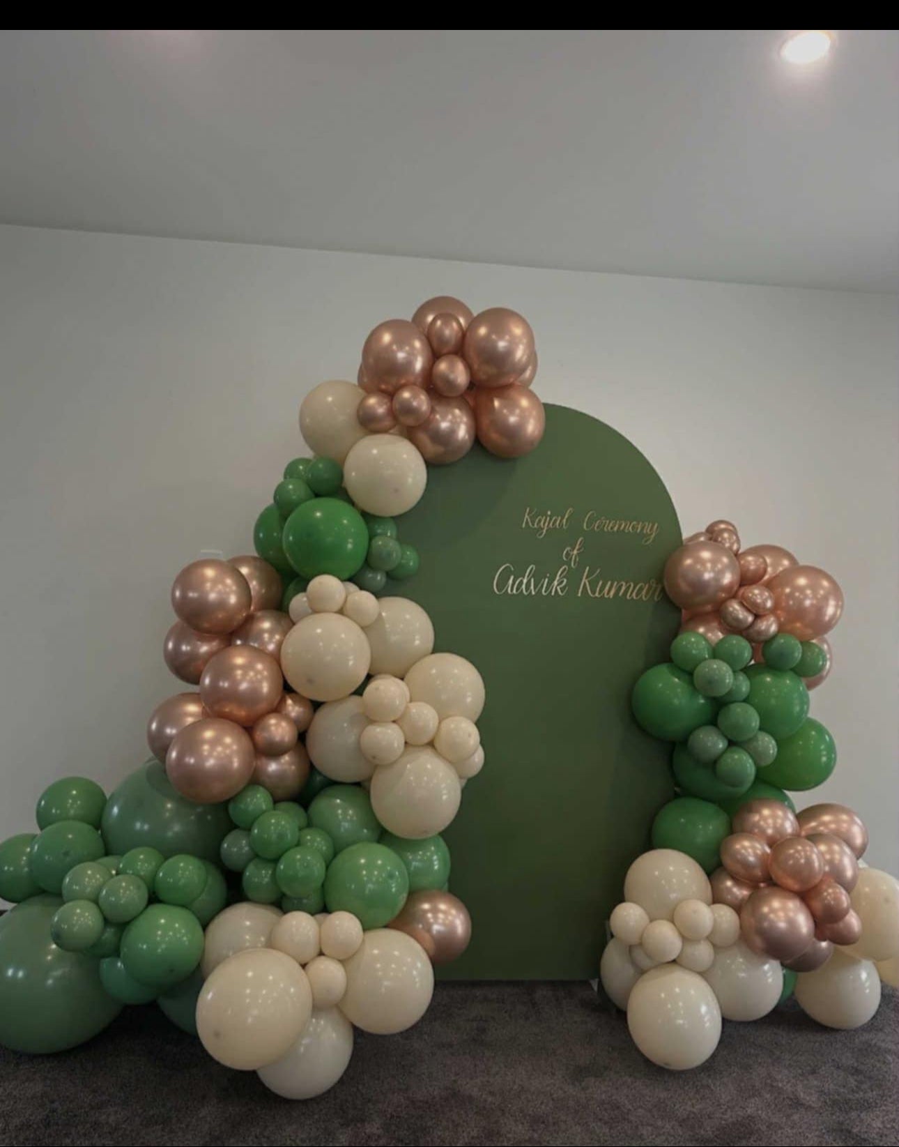 Wooden Arch Balloon Decoration Packageone arch / 2 balloons garlands/ custom writing text/ one plinth